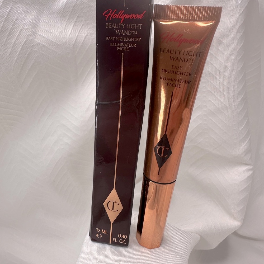 COPY - Charlotte Tilbury Hollywood beauty light wand easy highlighter